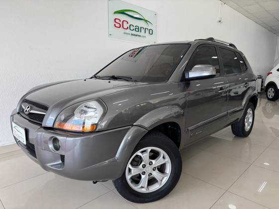 HYUNDAI TUCSON 2.0 MPFI GLS 16V 143CV 2WD FLEX 4P AUTOMÁTICO HYUNDAI TUCSON 2.0 MPFI GLS 16V 143CV 2WD FLEX 4P AUTOMÁTICO